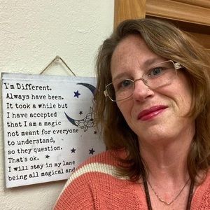 Meet your Posher, Nicole